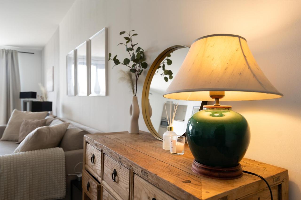 Shs Homes-Luxe Highrise, 2 Bedrooms, Kitchen, Free Parking, Stunning View, Large Tarrasse, Workspace Hasselt Exterior photo